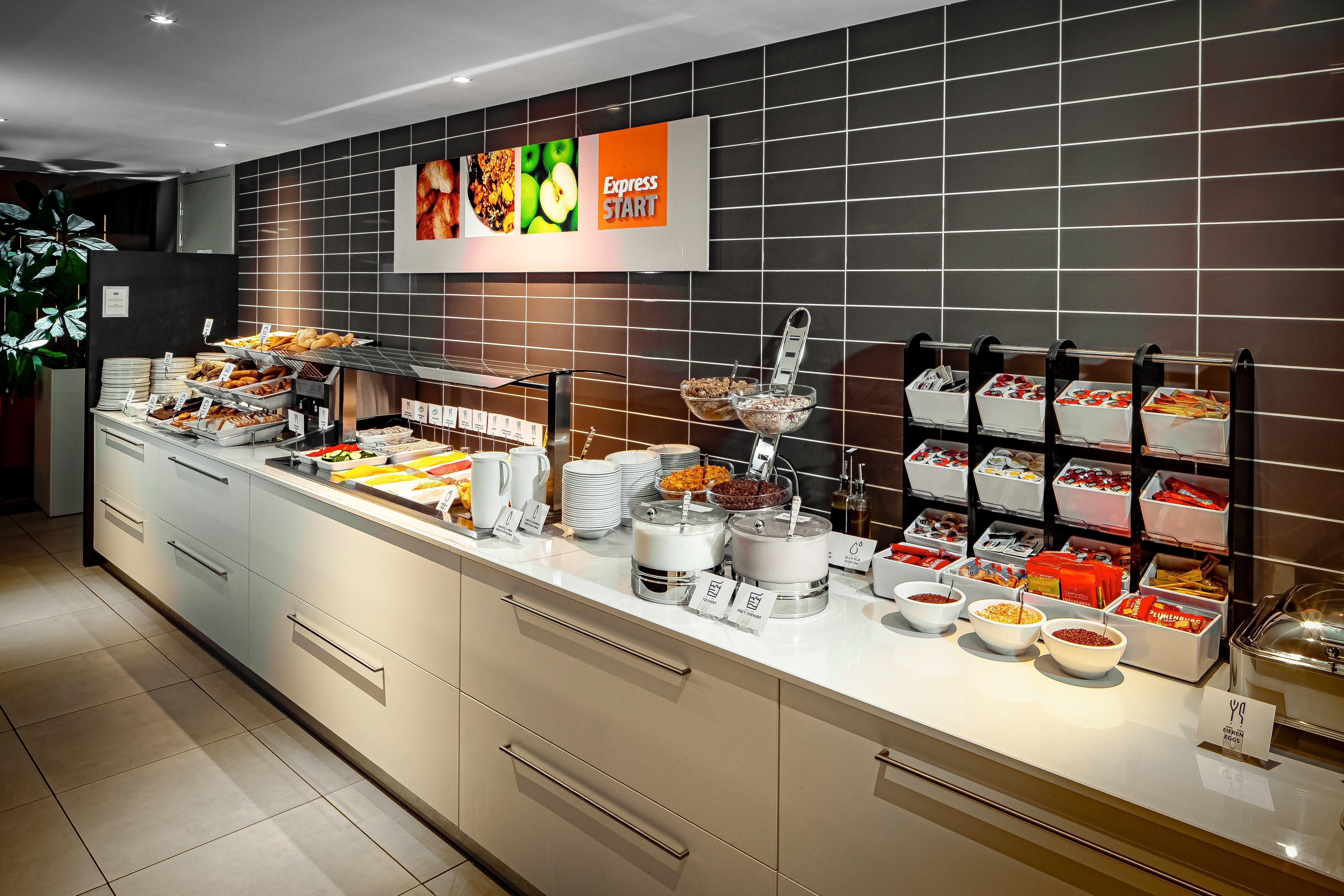 Holiday Inn Express The Hague - Parliament By Ihg Exterior foto
